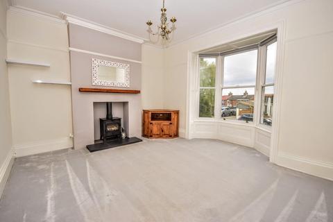 3 bedroom end of terrace house for sale, Newmarket, Louth LN11