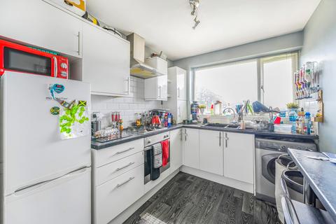 1 bedroom flat for sale, Kings Court, Leeds LS17