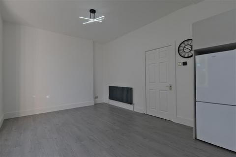 1 bedroom apartment to rent, Glasgow Road, Burnbank, Hamilton