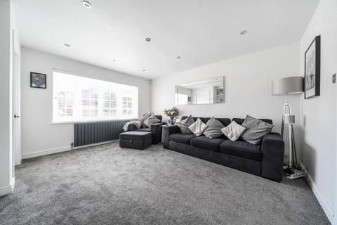 11 Fleet Close, Ruislip, HA4 7AZ