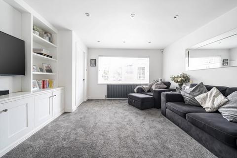 11 Fleet Close, Ruislip, HA4 7AZ