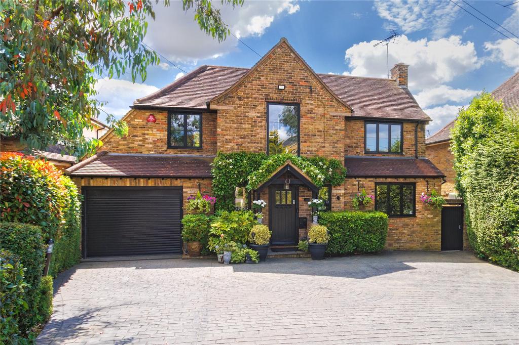 Oakridge Avenue, Radlett... 4 bed detached house for sale £2,000,000