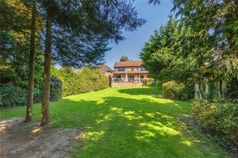 4 bedroom detached house for sale, Oakridge Avenue, Radlett, Hertfordshire, WD7