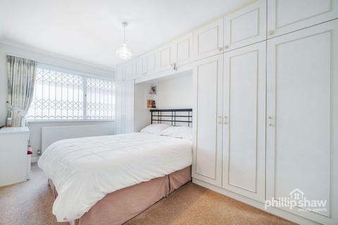 16 Vane Close, Harrow, HA3 9XD