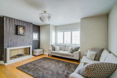 3 bedroom detached house for sale, Pinner View, North Harrow, HA1