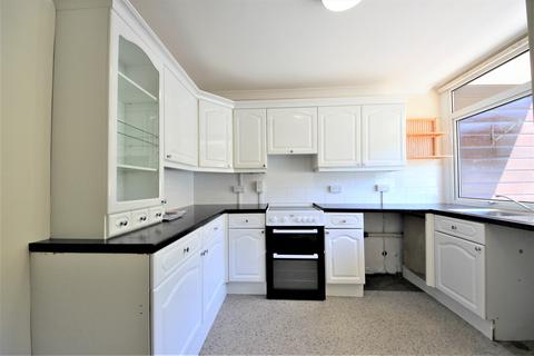 90 Admirals Walk, Bournemouth, BH2 5HG