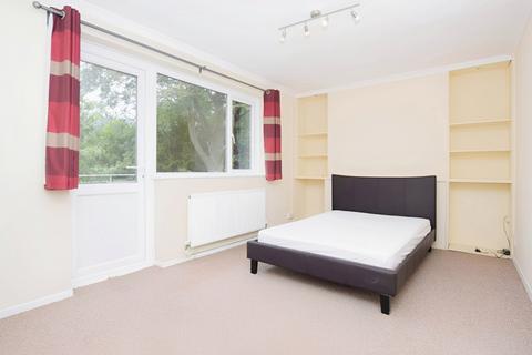 3 bedroom flat to rent, Herne Hill Herne Hill SE24