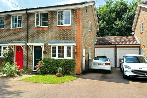 2 bedroom semi-detached house for sale, Kinnaird Close,  Slough, SL1