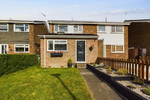 36 Sycamore Close, Gloucester, GL1 5TY