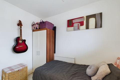 36 Sycamore Close, Gloucester, GL1 5TY