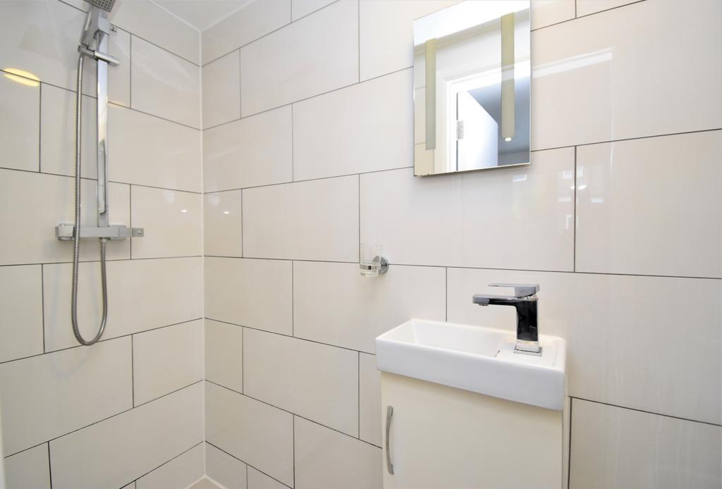 OH ensuite