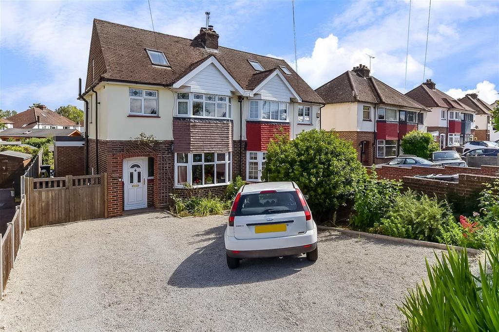 Ditton Kent London Road, Ditton, Aylesford, Kent 4 bed semi-detached house - £465,000