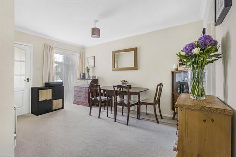 23 Grenville Way, Thame, OX9 3YW