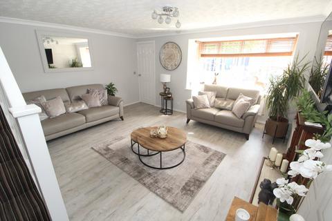 undefined, Monal Close, Leicester LE8