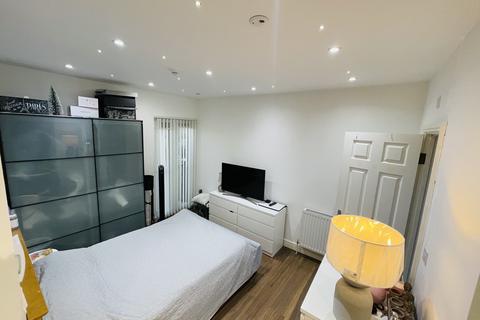 Studio to rent, Harrow View, Harrow HA1