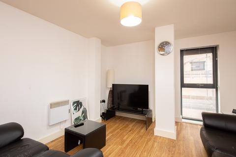3 bedroom flat for sale, Chapel Street, Salford M3