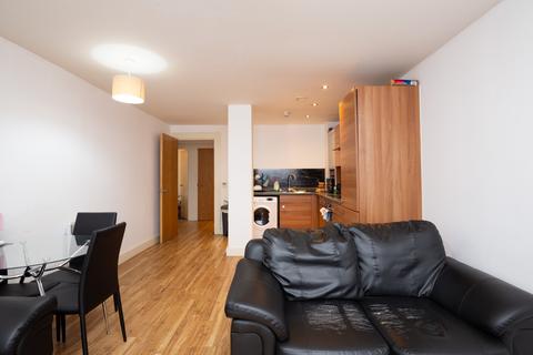 3 bedroom flat for sale, Chapel Street, Salford M3