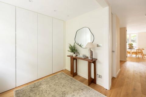 4 bedroom terraced house for sale, Flask Walk, Hampstead Village