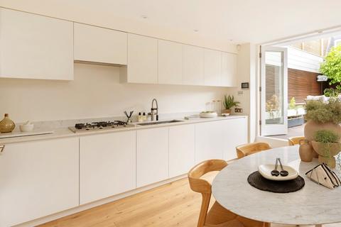 4 bedroom terraced house for sale, Flask Walk, Hampstead Village