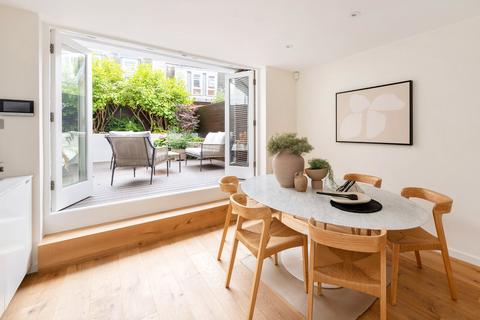 4 bedroom terraced house for sale, Flask Walk, Hampstead Village