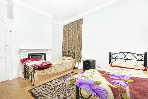 3 bedroom flat for sale, Neville Road, Forest Gate, London, E7