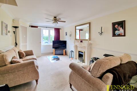 4 bedroom detached house for sale, Argent Street, Grays RM17