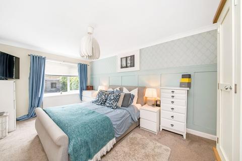47a Thurlstone Road, Penistone, Sheffield, S36 9EF