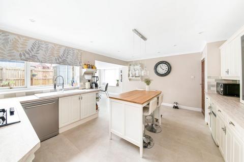 47a Thurlstone Road, Penistone, Sheffield, S36 9EF