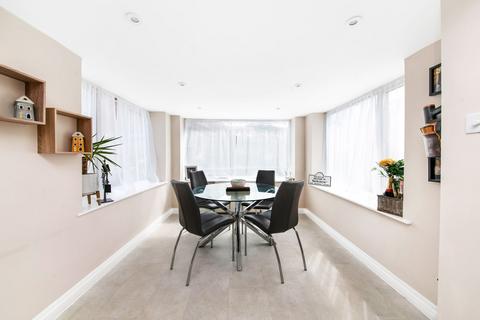 47a Thurlstone Road, Penistone, Sheffield, S36 9EF