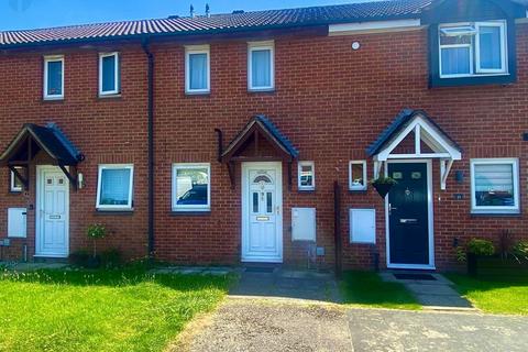 2 bedroom terraced house for sale, Meadow Close, Aylesbury, Buckinghamshire