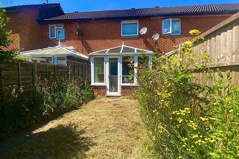 2 bedroom terraced house for sale, Meadow Close, Aylesbury, Buckinghamshire