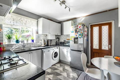 92 Battery Hill, Winchester, SO22 4DD