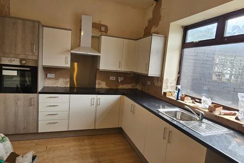 3 bedroom terraced house for sale, St. Annes Street, Bury BL9