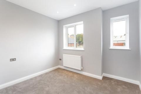 3 bedroom end of terrace house for sale, High Wycombe,  Buckinghamshire,  HP13