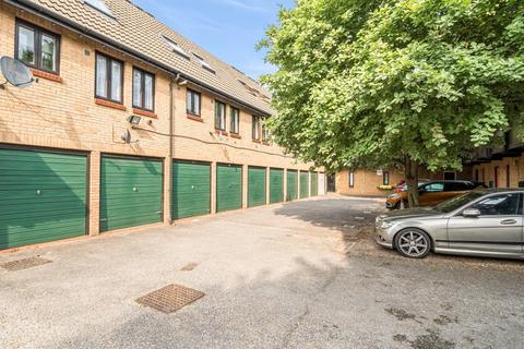 1 bedroom flat for sale, Slough,  Berkshire,  SL1