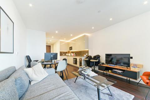 1 bedroom apartment for sale, Glacier House, Charles Clowes Walk, Nine Elms, SW11