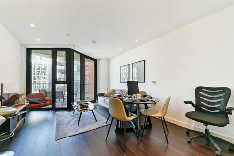 1 bedroom apartment for sale, Glacier House, Charles Clowes Walk, Nine Elms, SW11