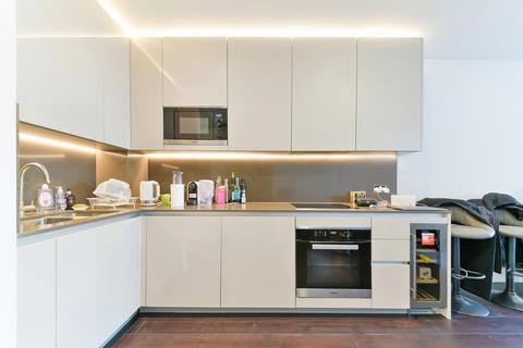 1 bedroom apartment for sale, Glacier House, Charles Clowes Walk, Nine Elms, SW11