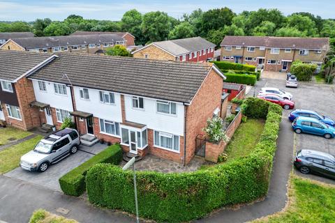 3 bedroom end of terrace house for sale, Fleetside, West Molesey, KT8