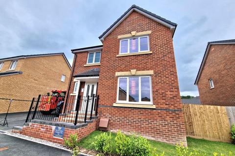 3 bedroom detached house for sale, Oak Grove, Aberbargoed, Bargoed. CF81 9EF