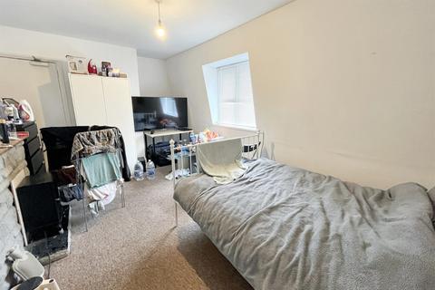 2 bedroom flat for sale, Boscombe