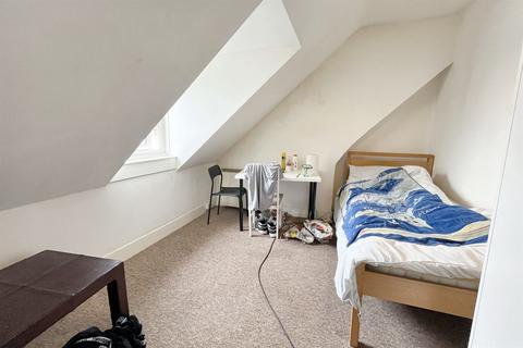 2 bedroom flat for sale, Boscombe