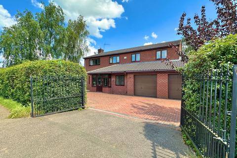 5 bedroom detached house for sale, Cransley Hill, Kettering NN14