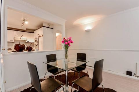 2 bedroom flat to rent, Queens Gate Gardens, South Kensington, London, SW7