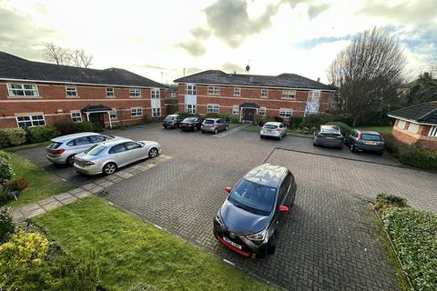 5 Bishopton Drive, Macclesfield, SK11 8TS