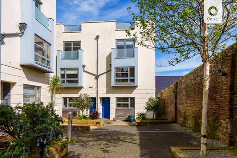 3 bedroom semi-detached house for sale, Sussex Square Mews, Bristol Place, Kemp Town, Brighton.