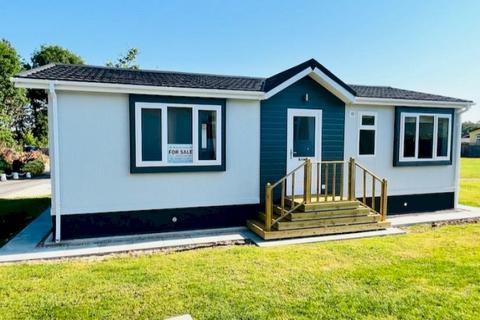 2 bedroom park home for sale, The Compasses Park, , Alfold GU6