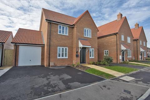 4 bedroom detached house for sale, Wheatsheaf Square, Whitfield, CT16