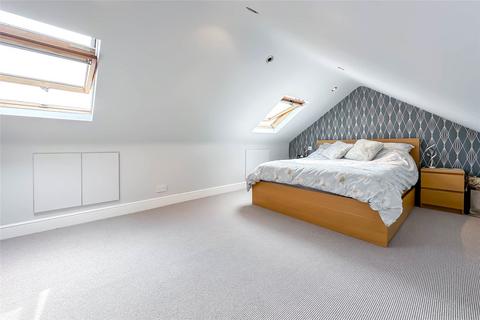 11 Bishops Close, St Albans, AL4 9AR