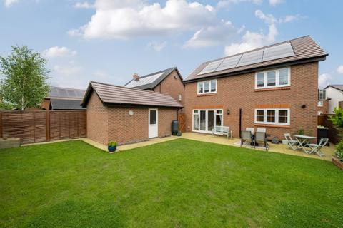 4 bedroom detached house for sale, Roseberry Avenue, Wootton, Bedford